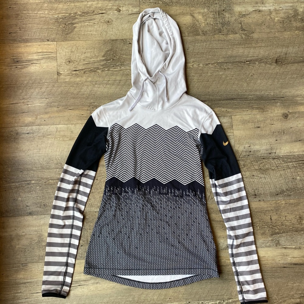 Nike Pro Hyperwarm Cowl Neck Pullover